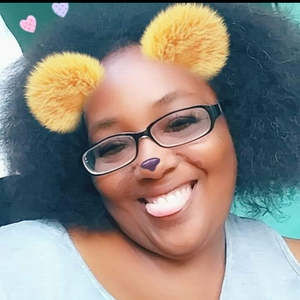 Meet your Posher, Rosalyn